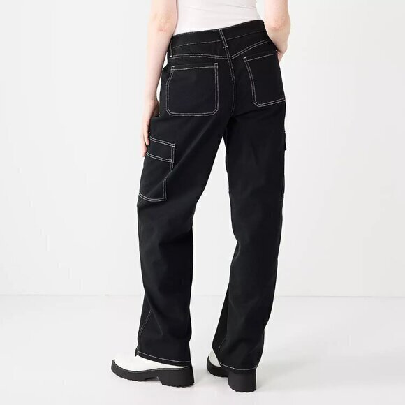 "NWT" Juniors' SO® High Rise Cargo Wide Leg Pants with Side Pockets- Size Medium - Picture 2 of 15